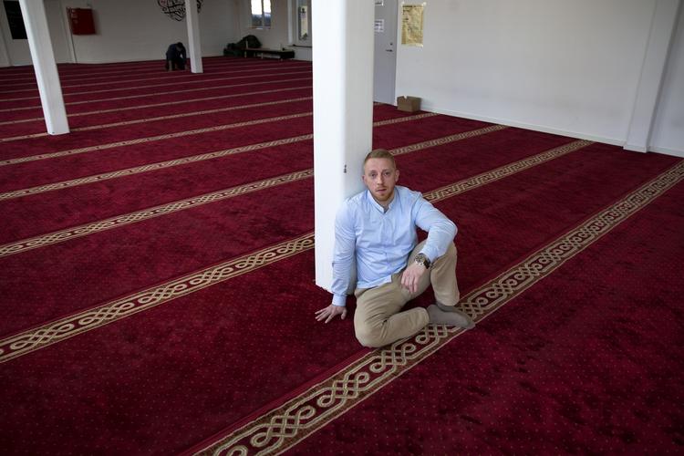 Portræt af Junes Kock, Hizb ut-Tahrirs talsmand, til PS