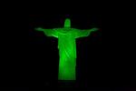 Rio. Kristusfiguren i Rio favner vidt. I aften bliver irere budt særligt velkommen. Foto: Tourism Ireland 