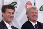 Trænerduo. Morten Olsen valgte sin tidligere landsholdskollega Michael Laudrup som ny assistent. To år senere skiftede Laudrup jobbet ud med en status som cheftræner i Brøndby. Makkerparret nåede at kvalificere Danmark til VM-slutrunden i Japan og Sydkorea, hvor Danmark røg ud i ottendedelsfinalen. 