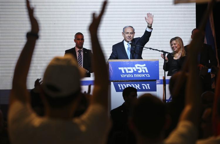 Spændinger. Netanyahus valgsejr ved det israelske valg modtages med skepsis uden for landets grænser. 