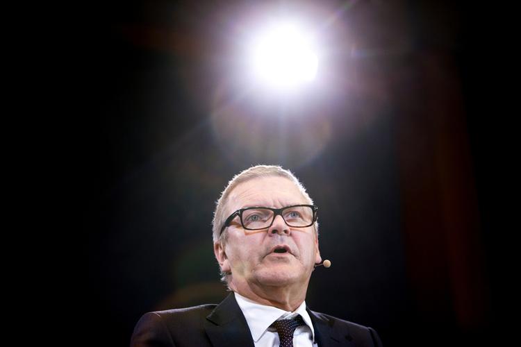 Boligbeskatning. Nationalbankdirektøren Lars Rohde langer ud efter politikerne. Hvis ikke de er villige til at pille ved ejendomsbeskatningen er der risiko for, at vi kan være på vej mod en ny boligbobbel, lyder det fra Rohde. 