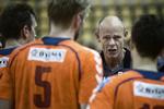 slutspil. Århus-træner Erik Veje Rasmussen taler for, at strukturen i håndboldligaen skal laves om. Hans hold risikerer at skulle på tidlig sommerferie. 