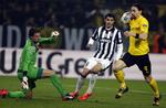 mål. Alvaro Morata (stribet trøje) havde to store chancer før han fik scoret mod Dortmund. 
