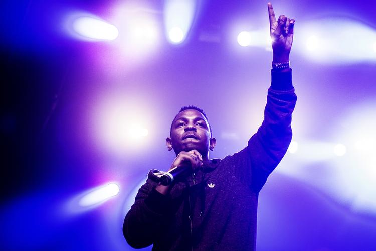 Imponerer. Kendrick Lamar, der her ses under en koncert på Vega, bjergtager anmelderne med sit nye, 80 minutter lange album. 