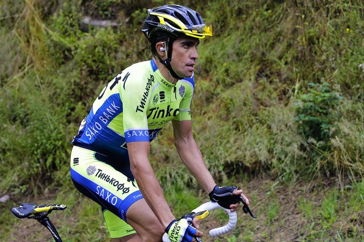 stjernen.  Alberto Contador er stjernen hos Tinkoff-Saxo og hentet til holdet af Bjarne Riis, som nu ser ud til at være faldet i unåde hos holdejer Oleg Tinkov. 