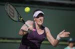 Ny. Brengle har aldrig tidligere mødt Caroline Wozniacki. 