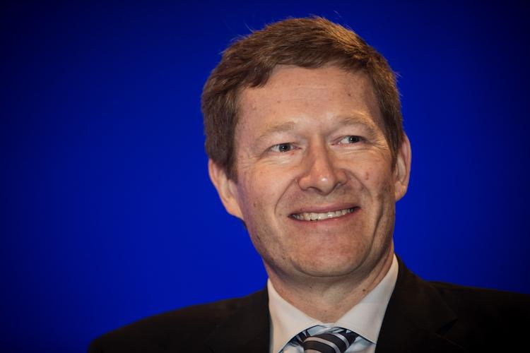 derfor. Danfoss' direktør, Niels B. Christiansen, fremhæver virksomhedens evne til at være konkurrencedygtig og fleksibel som årsag til successen. 