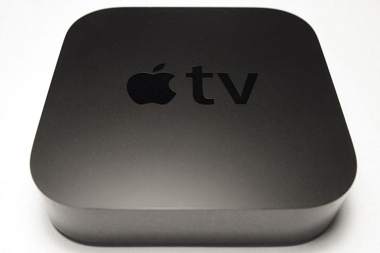 FJERNSYN. Den lille Apple TV-boks fodrer mange danske tv-skærme med digitalt indhold. Til juni kommer der efter alt at dømme en ny og smartere version. 