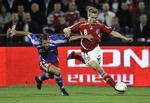 WING. Dansk fodbold har svært ved at skabe den næste Jesper Grønkjær, der udfordrer sin modstander ude på kanten. Er det er problem eller en naturlig del af udviklingen i fodbold? 