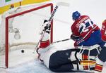 Mål. Lars Eller sætter pucken ind bag Florida Panthersl målmand Roberto Luongo. 