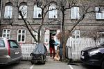 Skat. Jørgen Abildgaard synes, at det er i orden, hvis han i fremtiden skal betale mere i ejendomsværdiskat af sit Kartoffelrækkehus. Det vil være oplagt at beskatte boligejere af værdien, når de sælger deres bolig, mener han. 