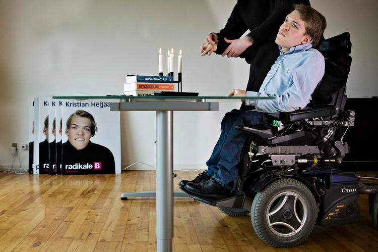 INHABIL. Kristian Hegaard er af et fletal i byrådet i Fredensborg Kommune blev erklæret inhabil i forhandlingerne om besparelser på psykiatri- og handicapområdet. 