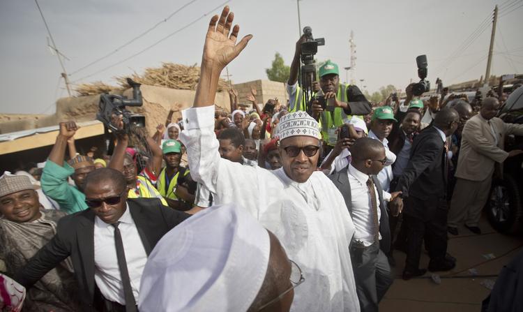 Føring. Den tildigere militærdiktator Gen Buhari har lagt sig i spidsen og kan ende som ny folkevalgt præsident i Nigeria. 