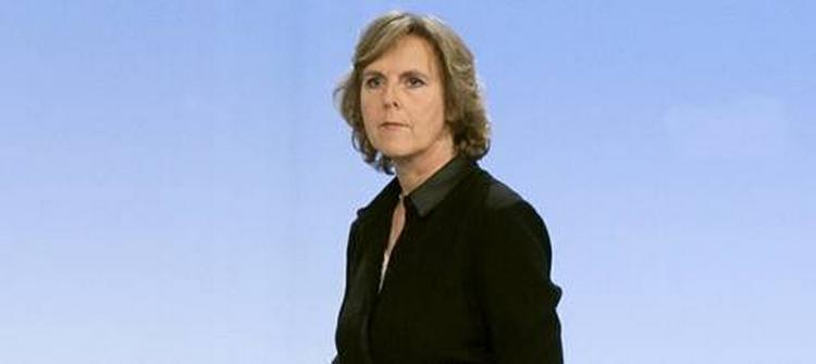 Offentlighed. Tidligere EU-kommissær Connie Hedegaard kritiserer Juncker for at stå i spidsen for en kommission, der er lukket over for offentligheden, hvilket kan blive et demokratisk problem. 