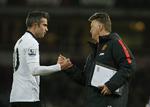 Skade. Manchester Uniteds hollandske angriber, Robin van Persie, er ikke klar, når De røde djævle i morgen møder Jores Okores Aston Villa i Premier League, fortæller holdets hollandske manager Louis Van Gall. 