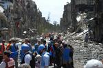 Syrien. Islamisk Stat forsøger for alvor at få fodfæste tæt på præsident Bashar al-Assads magtbase i Syriens hovedstad, Damaskus. De har angrebet flygtningelejren Yarmouk tæt på Damaskus' centrum. Billedet er fra april sidste år. 