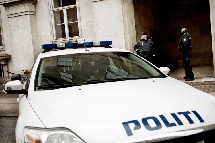 Klager. Flere betjente anmeldes til Den Uafhængige Politianklagemyndighed på grund af deres adfærd. Betjentene på billedet har ikke noget med klagerne at gøre. 