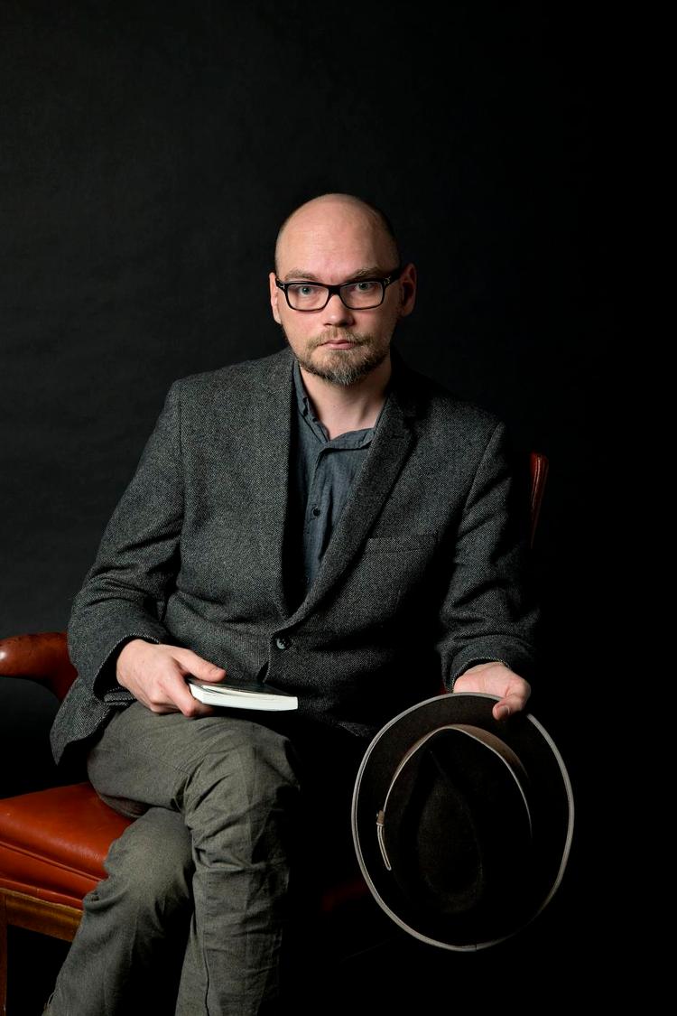 Gravalvorlig. Harald Voetmann leverer 'To påskelovsange og en gravskrift' til antologien. 