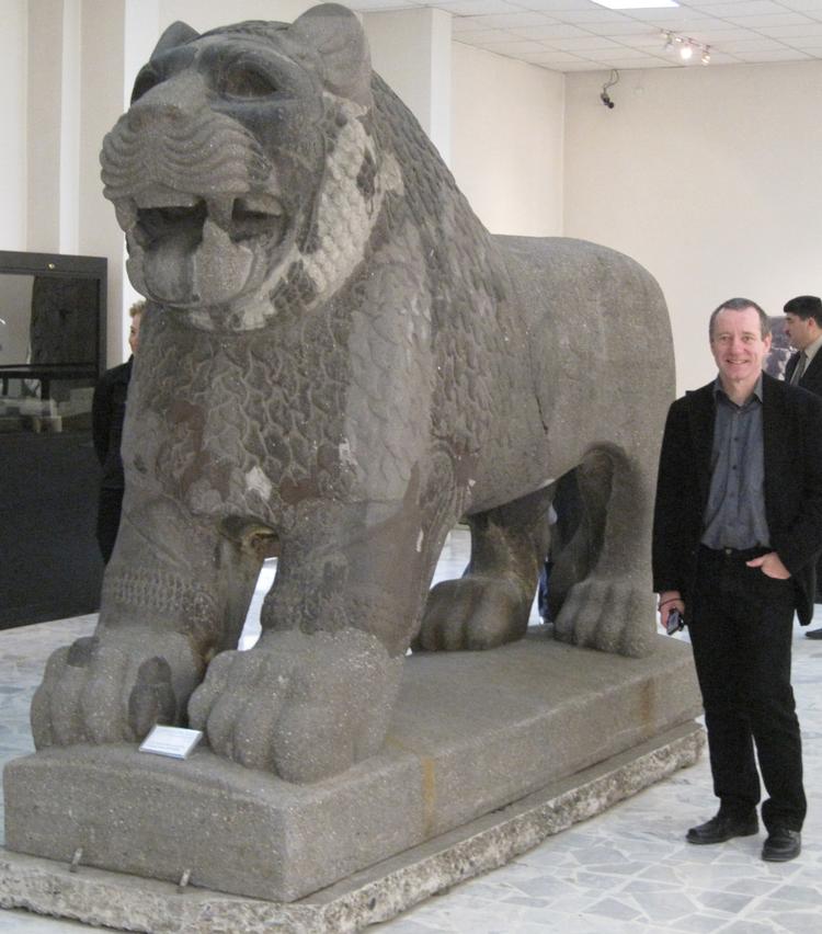 Truet. Hama-løven, et af Syriens vigtigste fortidsminder, er blandt de artefakter, danske museer har sendt tilbage til Syrien. Omkring 900 år før vor tidsregning passede løven på indgangen til en kongeborg i Hama. 