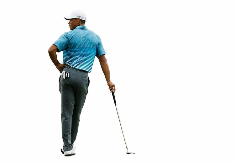 Jubilæum. 19.48  indleder Tiger Woods sin 20. Masters, når han slår ud i næstsidste trebold sammen med den 39-årige waliser Jamie Donaldson og den 36-årige amerikaner Jimmy Walker. 