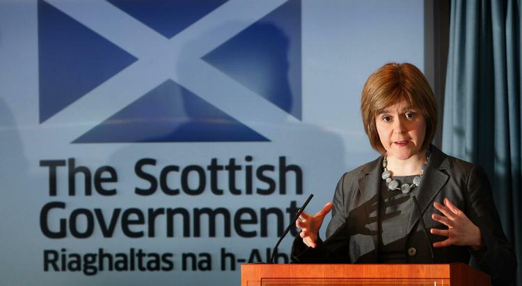 PARTILEDER. SNP's Nicola Sturgeon vil have, at det skotske selvstyre får kontrol over skatterne i landet. 
