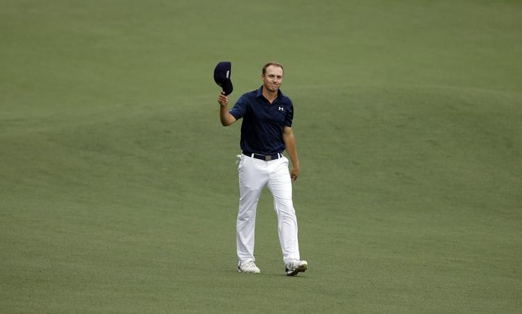 HYLDEST. Da Jordan Spieth gik frem mod den sidste green på Augusta National var det med et forspring på 5 slag, så han kunne uden konsekvens bruge et ekstra putt til at sikre sig sejren i US Masters. 