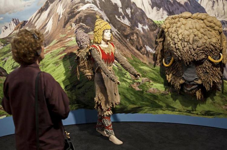 Kritiseret. Udstillingen er blevet sablet ned af kritikerne. »Den virker latterlig på samme måde som en wannabe groupie«, har for eksempel The New Yorker skrevet. Foto: Jonathan Muzikar/Andrew Thomas Huang, Wellhart Ltd &amp; One Little Indian 