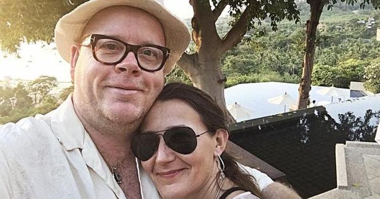 rejseguide. Claus Holm giver sin kone Anne æren for, at han har set en stor del af verden, f. eks. Thailand, hvor dette foto er taget, og hvor de to kokke har været tre gange, senest i januar. Foto: Privat. 
