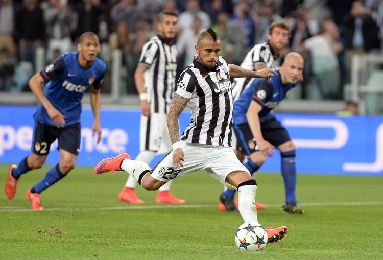 matchvinder. Arturo Vidal var sikkerheden selv, da Juventus fik tildelt et straffespark. 