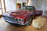 Forsømt. Der sidder stadig  halm under viskerne på denne forsømte Aston Martin DBS. Det forhindrede ikke en høj pris  på auktionen i aftes. 