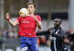 Mål. Apostolos Vellios (tv) sørgede for 2-0-målet små 5 minutetr før tid. 