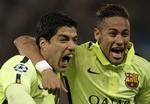 Måååål. Neymar (th) åbnede scoringen, inden Suarez tog over. 