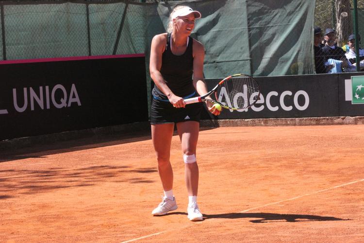 VINDER. Caroline Wozniacki har som ventet været med til at bringe Danmark frem til en oprykningskamp ved Fed Cup-stævnet i Montenegro. 