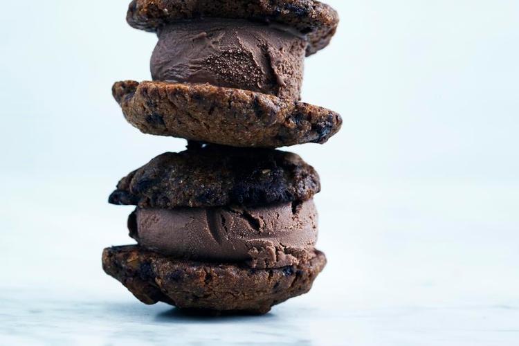 Is-sandwich_med_nut_928981a