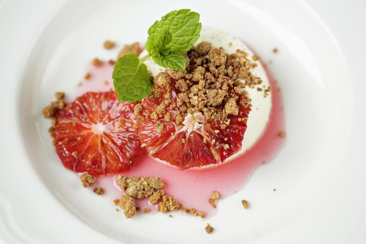 I gang igen. Efter en omfattende brand i køkkenet er Famo snart klar til at åbne igen. Heldigvis, for med sin enkle hverdagsmad er trattoriaet i Saxogade stadig et besøg værd. 