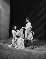 Opera. 'Saul og David' blev opført i en ny indstudering den 2. marts 1934 på Det Kgl. Teater. Nu prøver de atter kræfter med Carl Nielsens første opera. 