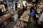 Vinyl. Route 66 holdt vinylfanen højt, da tiderne var trange for de store sorte skiver. 