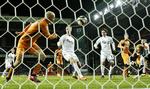 Action. Begivenhederne i Parken og på de øvrige stadions i Superligaen følges af 12 kameraer. 