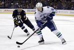 TRÆFFER. Jannik Hansen var igen på pletten for Vancouver Canucks, men det var ikke nok til en gevinst. 