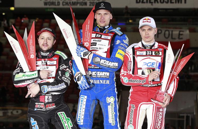 STIVNET. Smilene var beherskede hos Chris Harris, Matej Zagar og Jaroslaw Hampel, da de lørdag skulle på podiet efter det uafsluttede grandprix i Warszawa. 