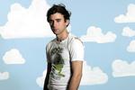 SKRØBELIG. Amerikanske Sufjan Stevens er gået tilbage til et mere spinkelt og nøgent lydunivers på hans stjette album. 