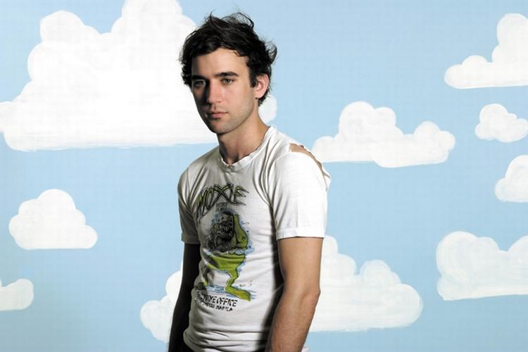 SKRØBELIG. Amerikanske Sufjan Stevens er gået tilbage til et mere spinkelt og nøgent lydunivers på hans stjette album. 