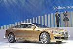 STORLADEN. VW bevæger sig op i luksusklassen med C Coupe GTE. Den er fem meter lang og kan ses som en konkurrent til Mercedes CLS. Om den bliver bygget, er uvist. Men VW har brug for nye, friske modeller i den dyre ende. 