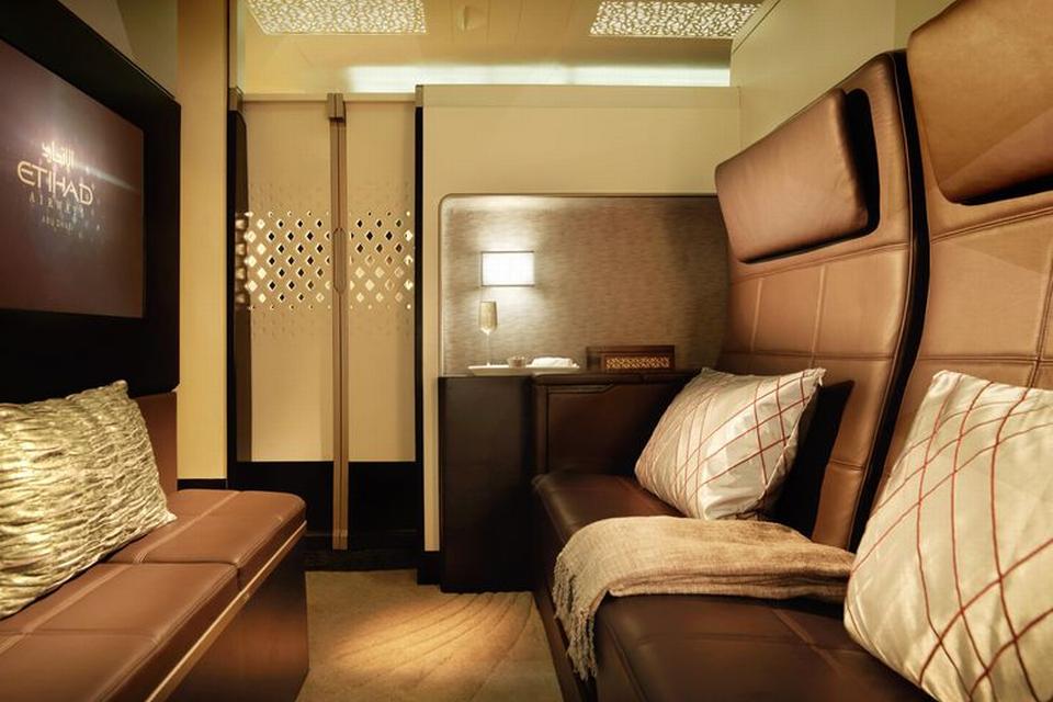luksus. Afdæmpede farver og høj luksus i den dyre afdeling af Airbus A380. Her fra selskabet Etihad. Foto: Airbus 