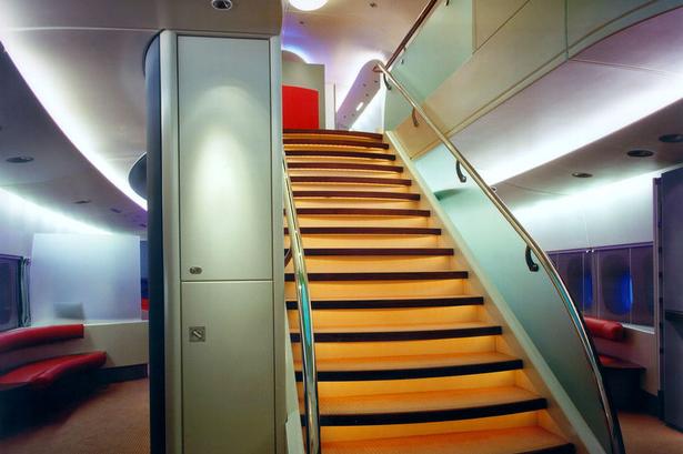 opad. De fine pladser er placeret øverst i Airbus A380. Foto: Airbus 