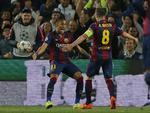Dynamisk. Neymar takker Iniesta (th) for den flotte aflevering, der førte til 1-0-scoringen. 
