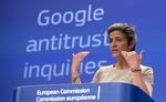 Fairplay. Margrethe Vestager har 'en god håndfuld' medarbejdere ansat til at se på gigantiske sager som den nye mod Google og den ventede sag mod Gasprom. 