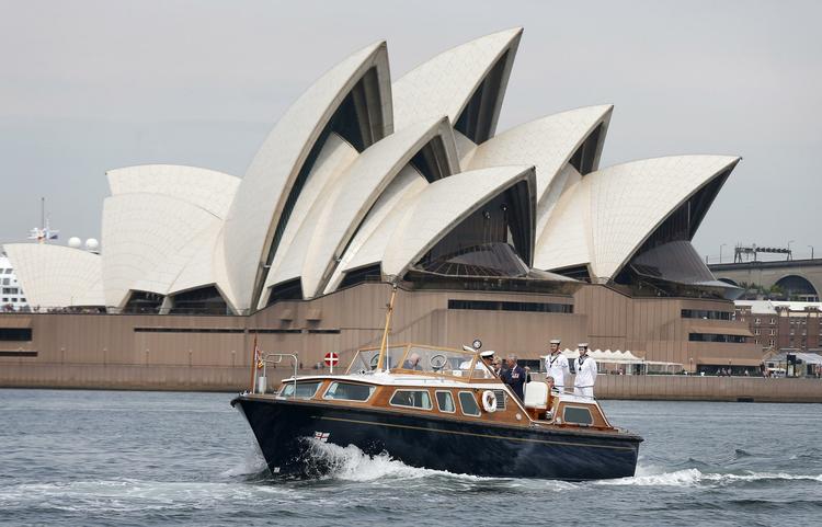 PRISFALD. Flybilletter til Australien er nu faldet til under 6.000 kroner. Det kan blive endnu billigere, vurderer ekspert. 