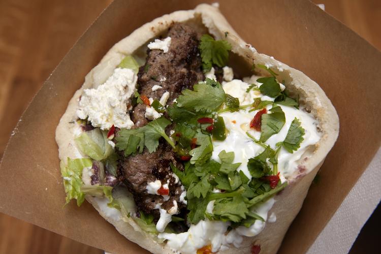Falafelfinner. Den finske restaurantkæde Fafa's laver mellemøstlige natmadsklassikere, der hæver sig langt over de tarvelige retter, man kan få hos konkurrenterne. 