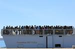 Skibbrud. I weekenden mistede 800 migranter livet, da det skib, de var ombord på, kæntrede midt ude i Middelhavet på vej mod Italien fra Libyen. I dag mødes EU's ledere for at finde ud af, hvad EU skal stille op. 